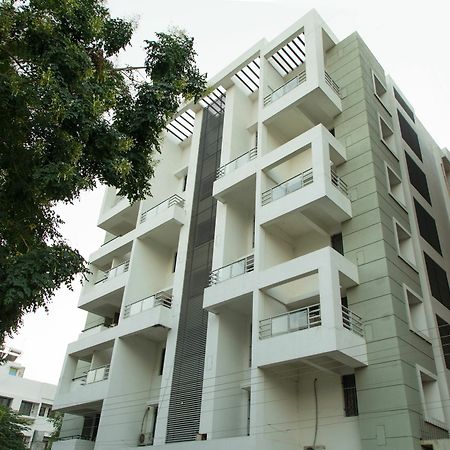 Oyo 10024 Orange City Apartments Nagpur Exterior photo