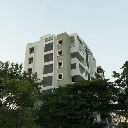 Oyo 10024 Orange City Apartments Nagpur Exterior photo